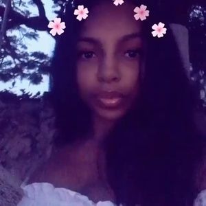 Meet your Posher, Anny